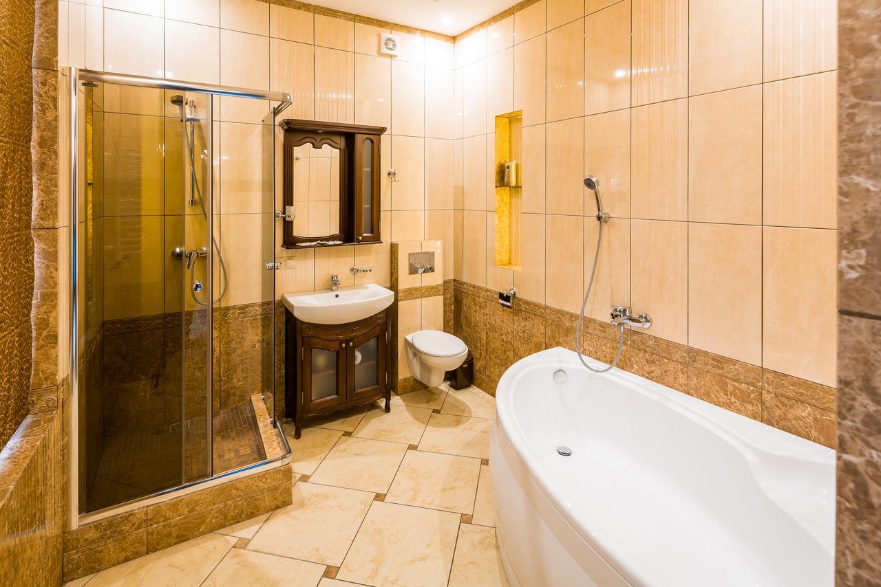 Beautiful Apartment D.Galytskogo Lviv Exterior foto